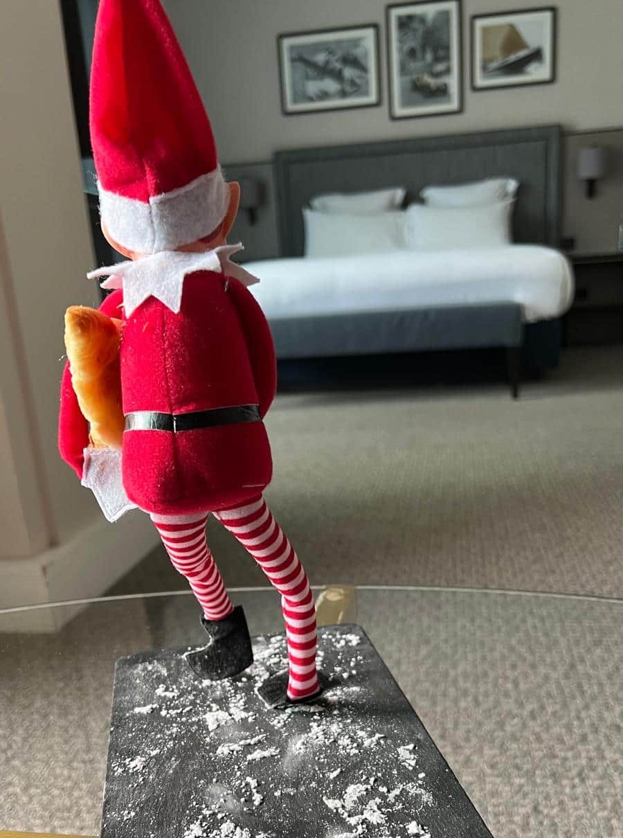 Elf-on-the-shelf-Columbus-Hotel-Monte-Carlo